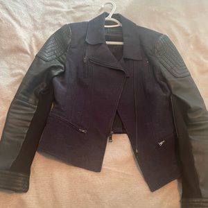 BCBG biker jacket. Denim, Vegan leather and Lycra. Size  Medium
